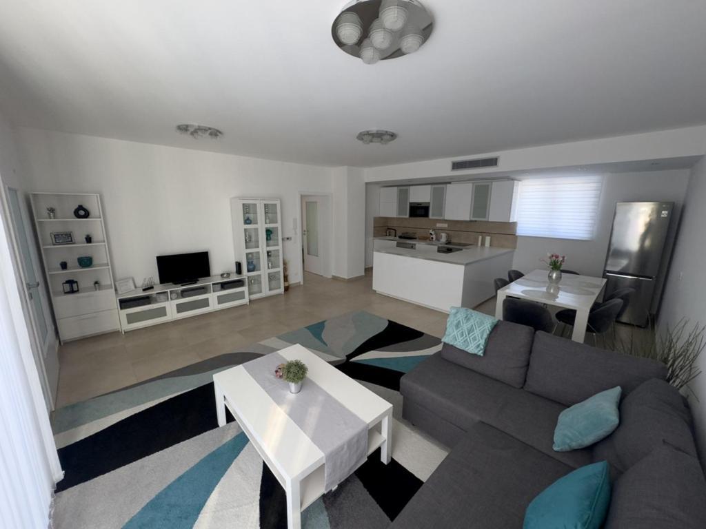 Admiral Apartman Чопак Екстериор снимка